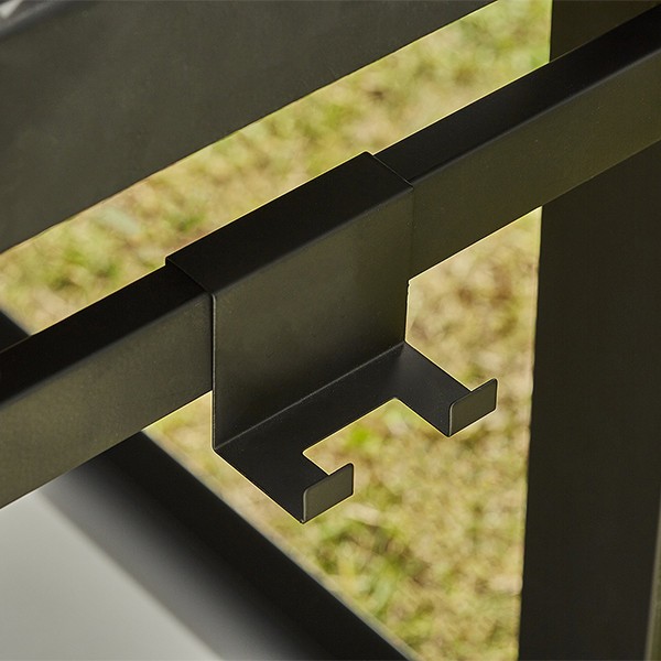 EASY 60 - Simple, innovative charcoal barbecue