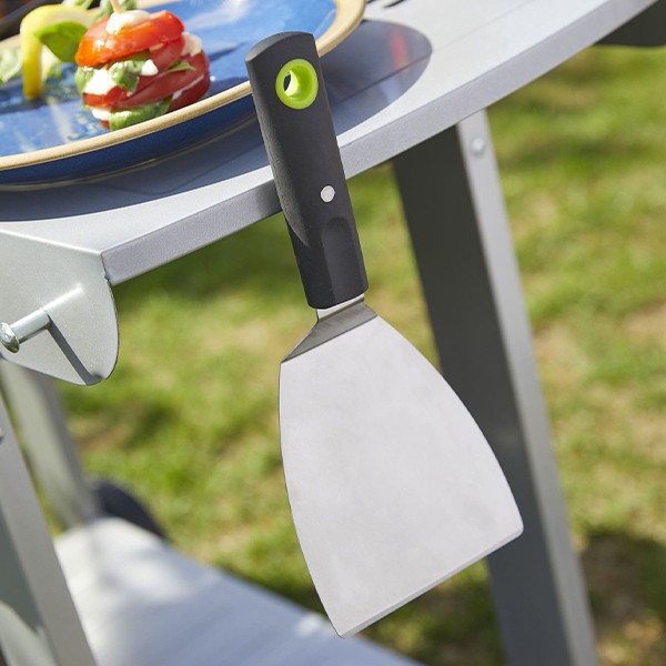 Accessories - Short magnetic spatula.